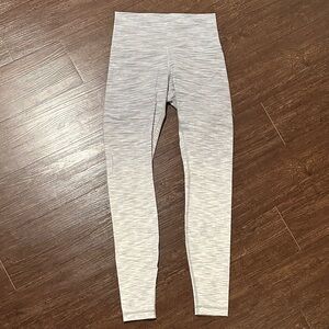 Lululemon ombré white Gray Leggings size 6 workout yoga